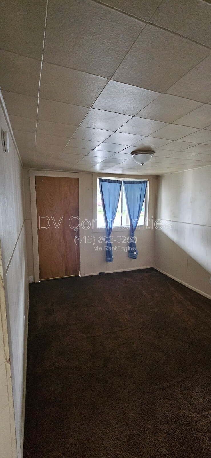 Gallery Image 0