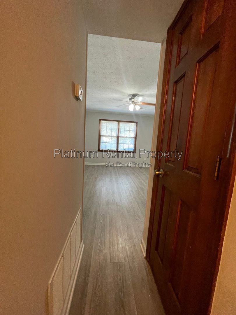 Gallery Image 17
