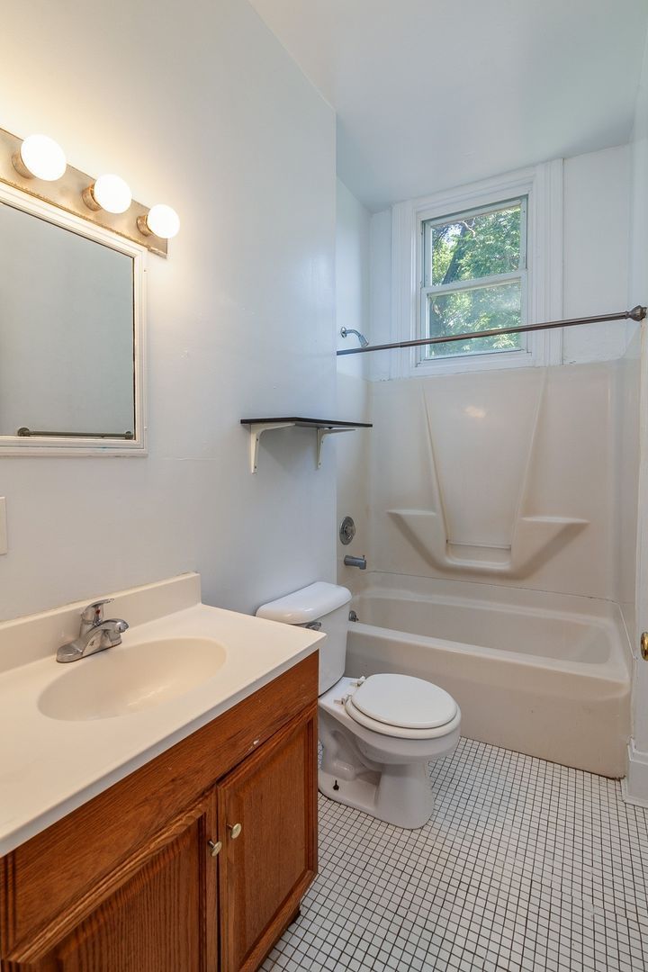 Gallery Image 17