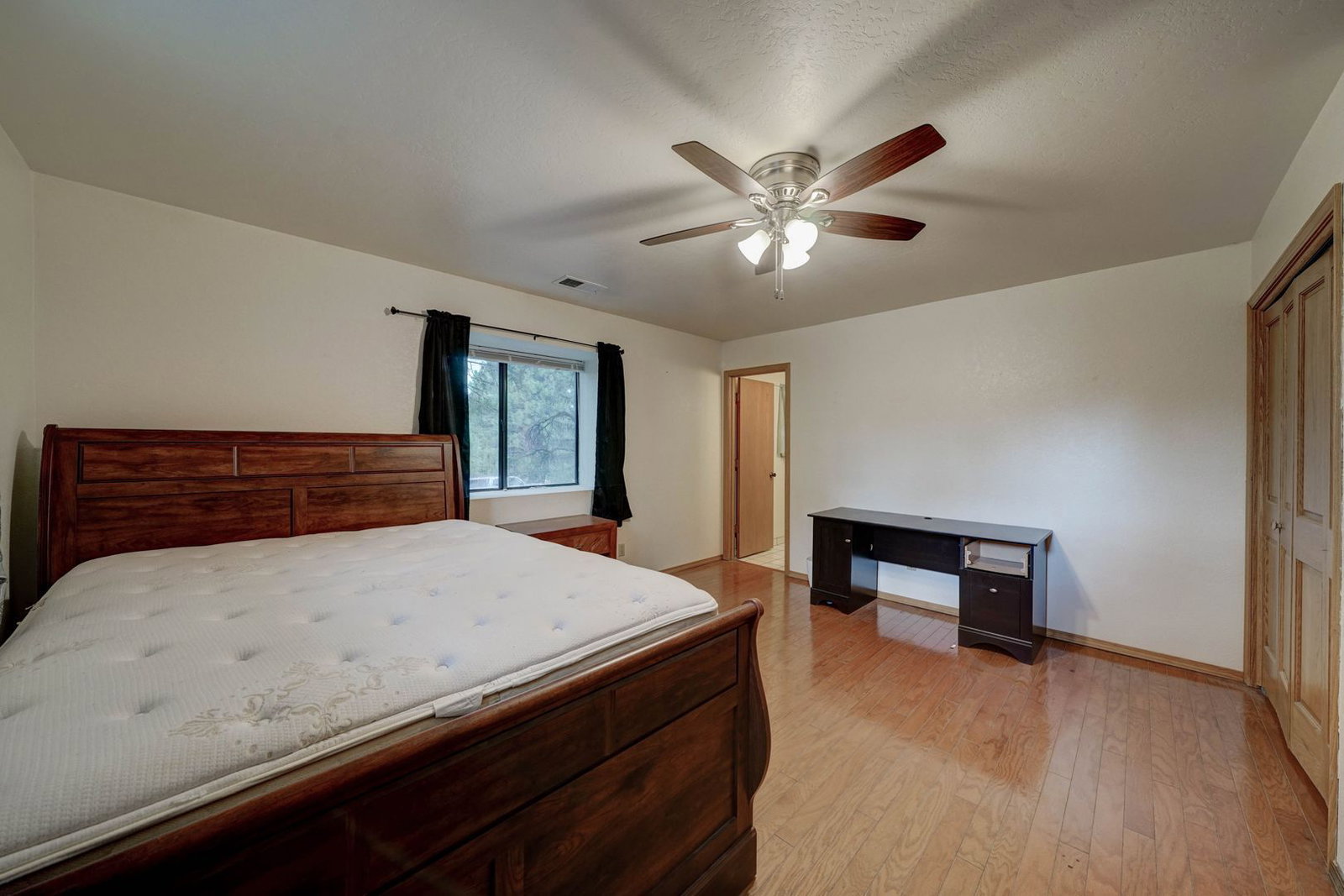 Gallery Image 21