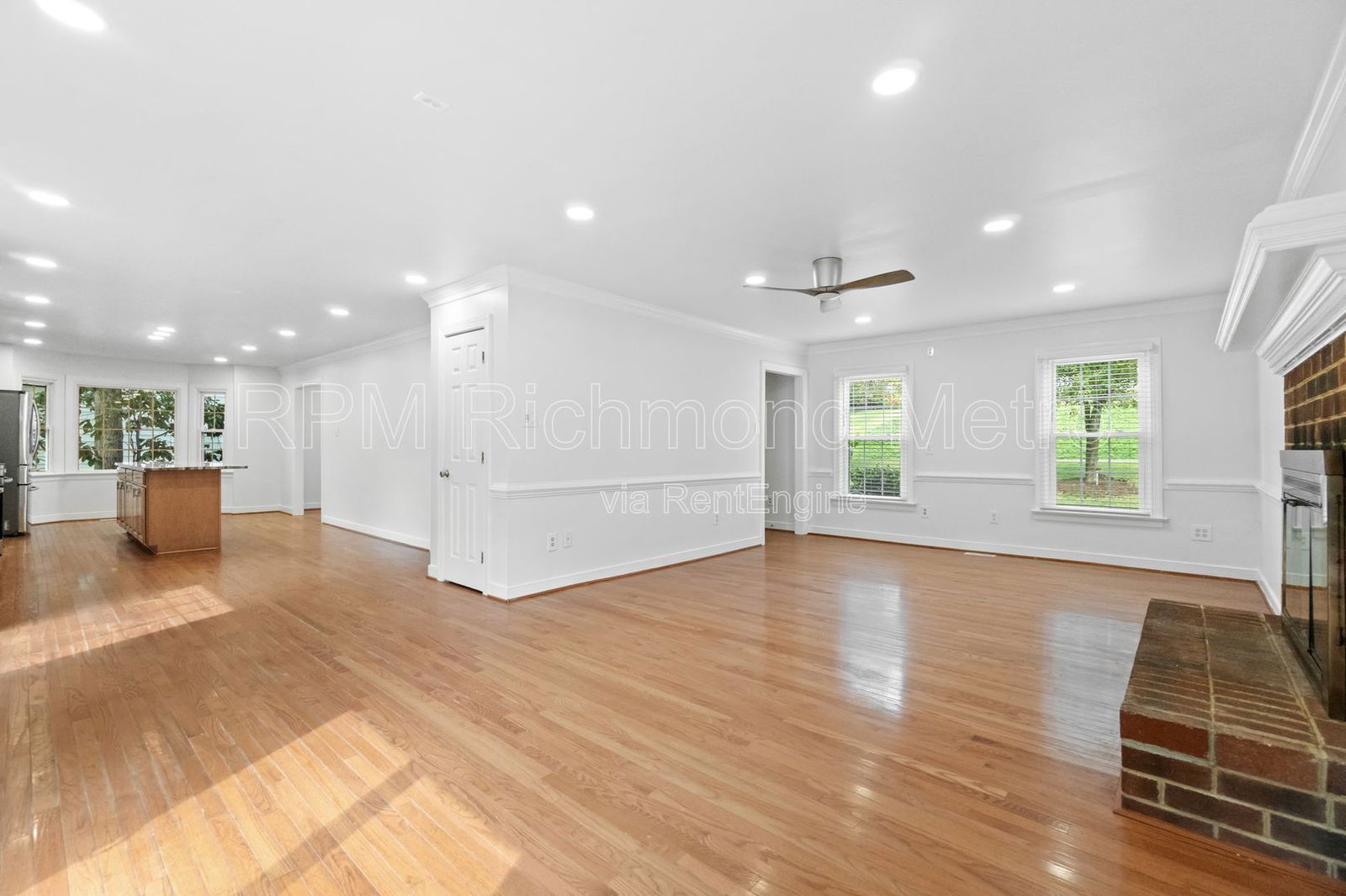 Gallery Image 14
