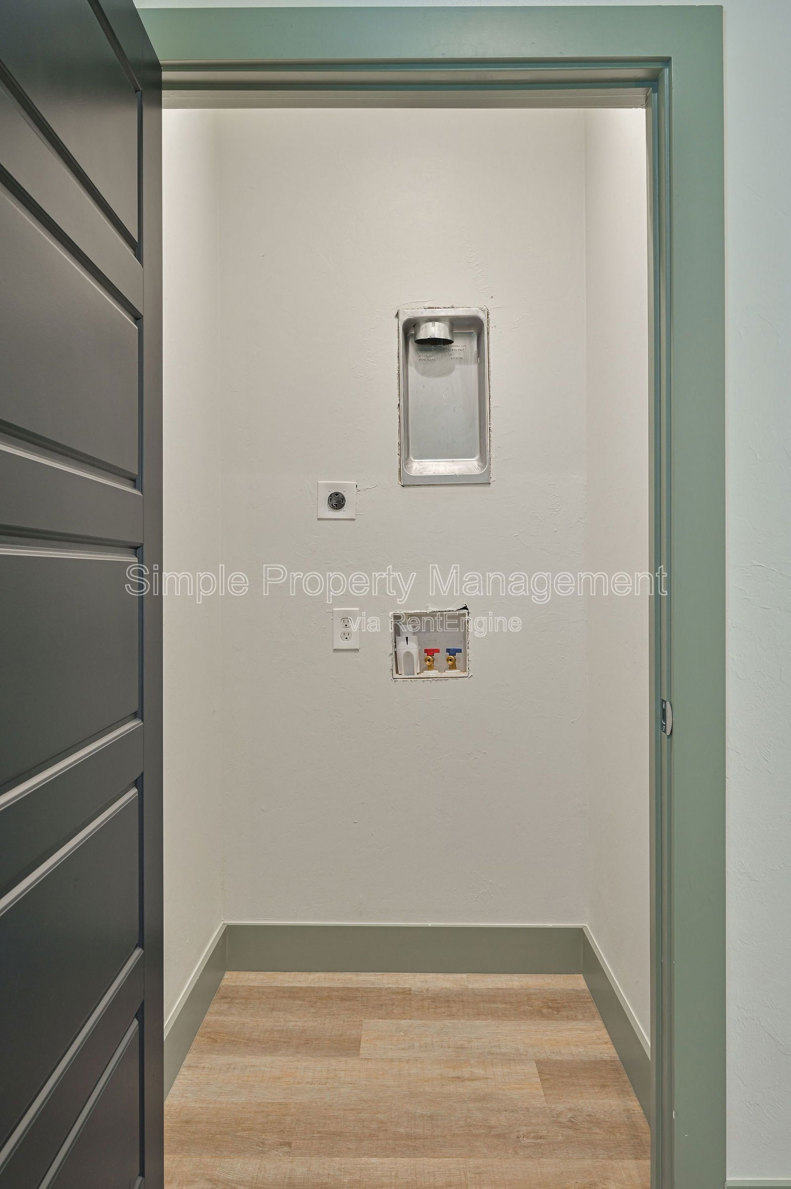 Gallery Image 13