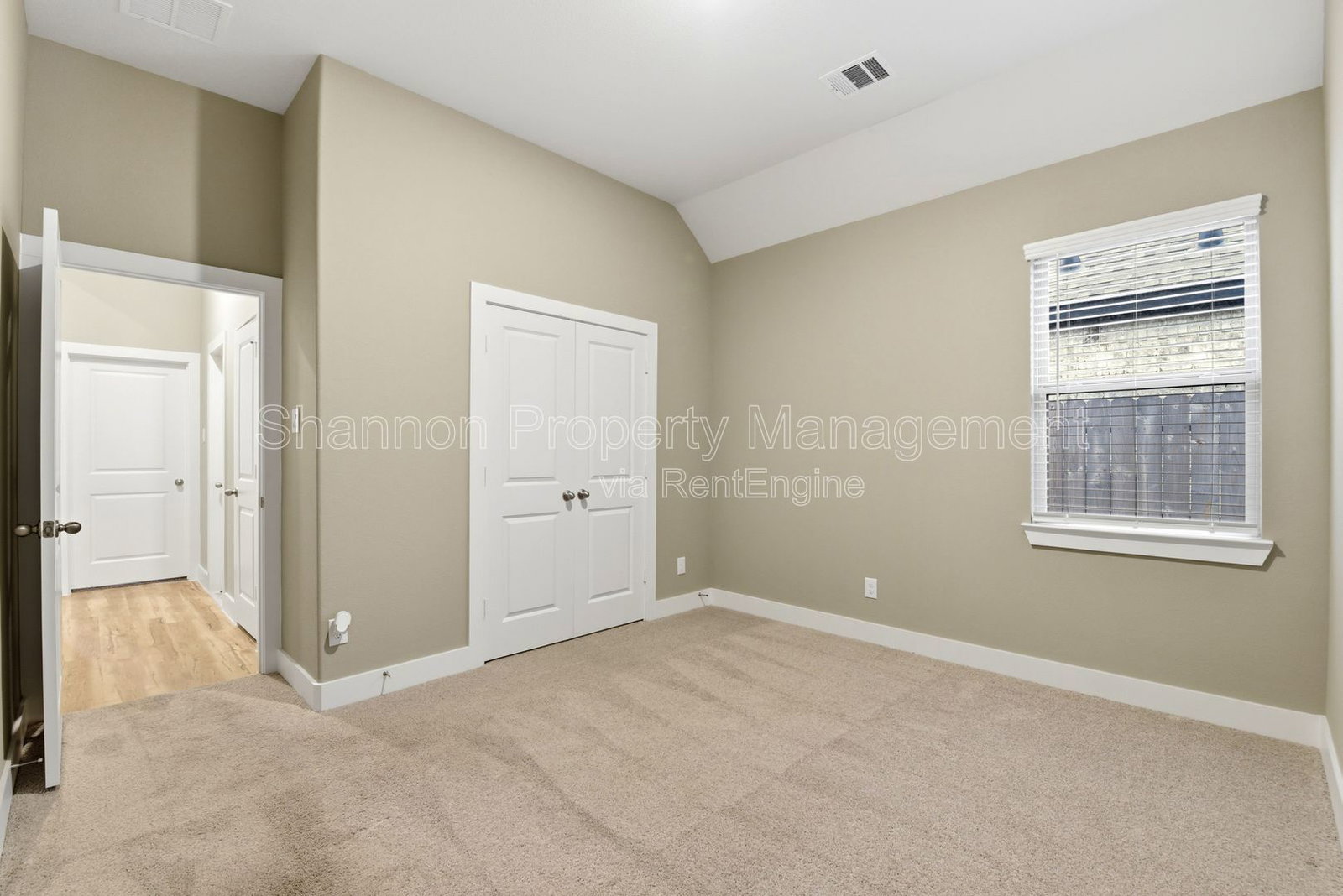 Gallery Image 19