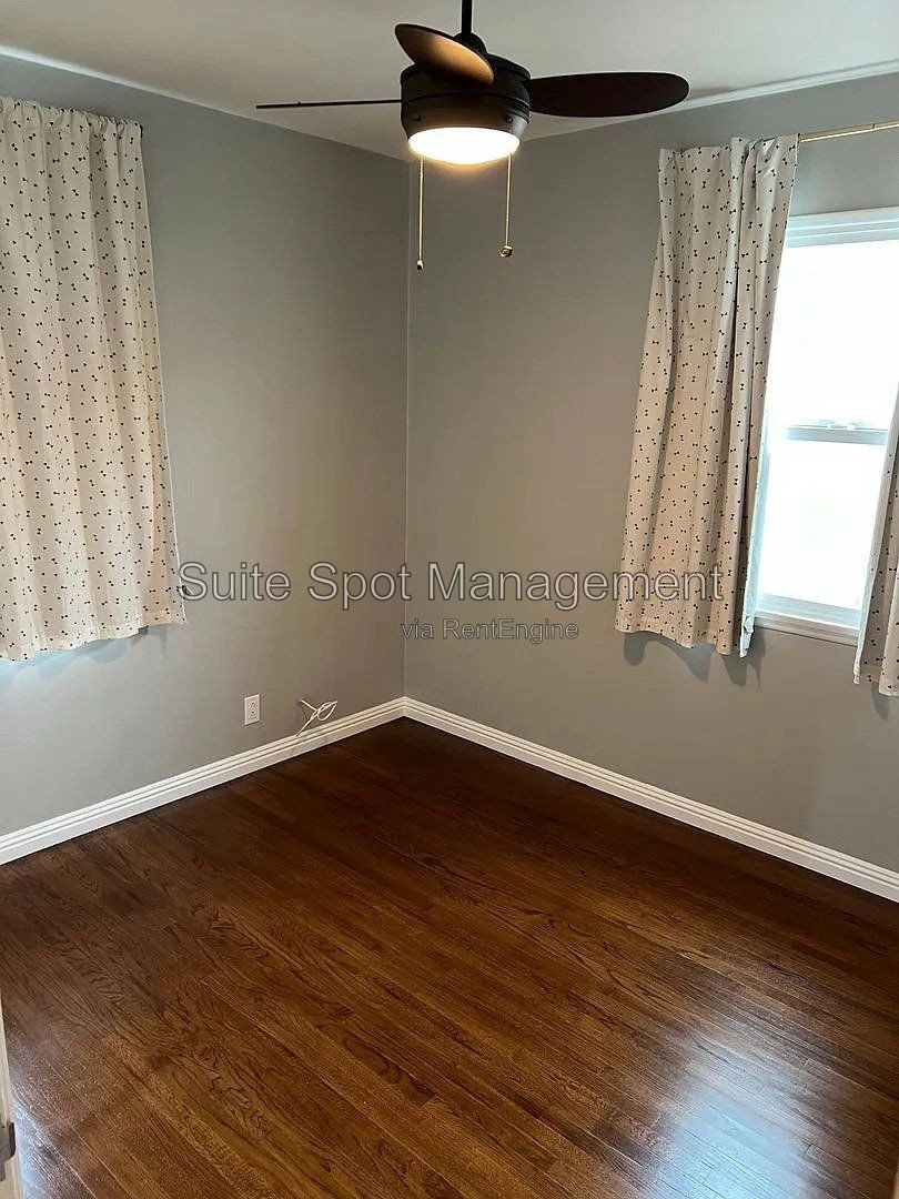 Gallery Image 16