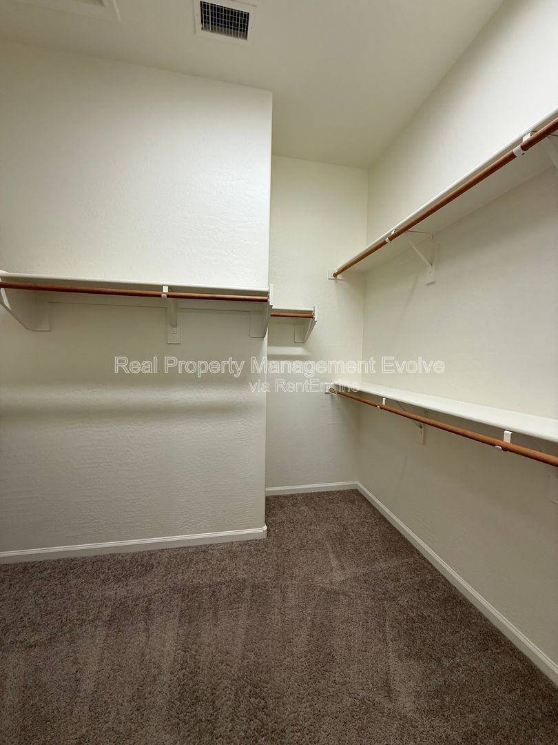 Gallery Image 21