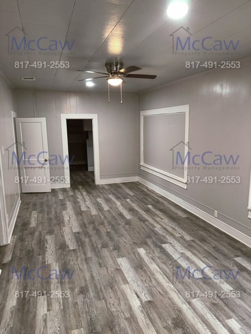 Gallery Image 14