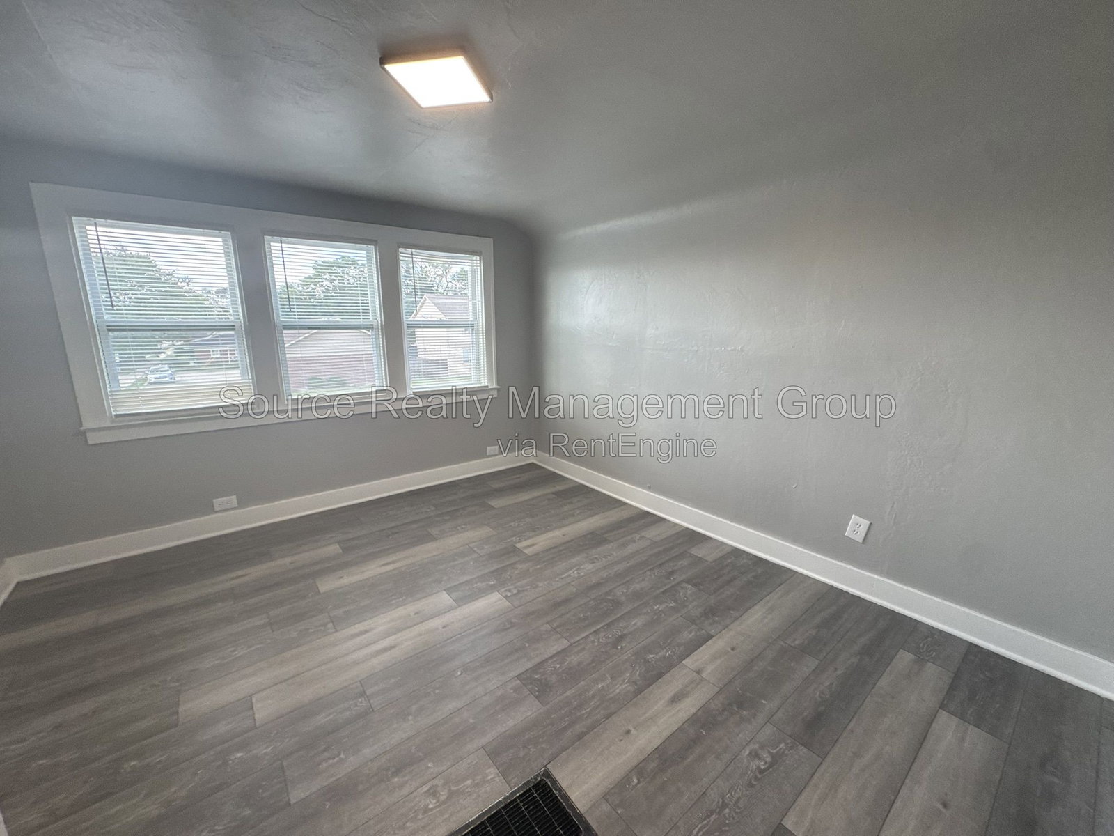 Gallery Image 18