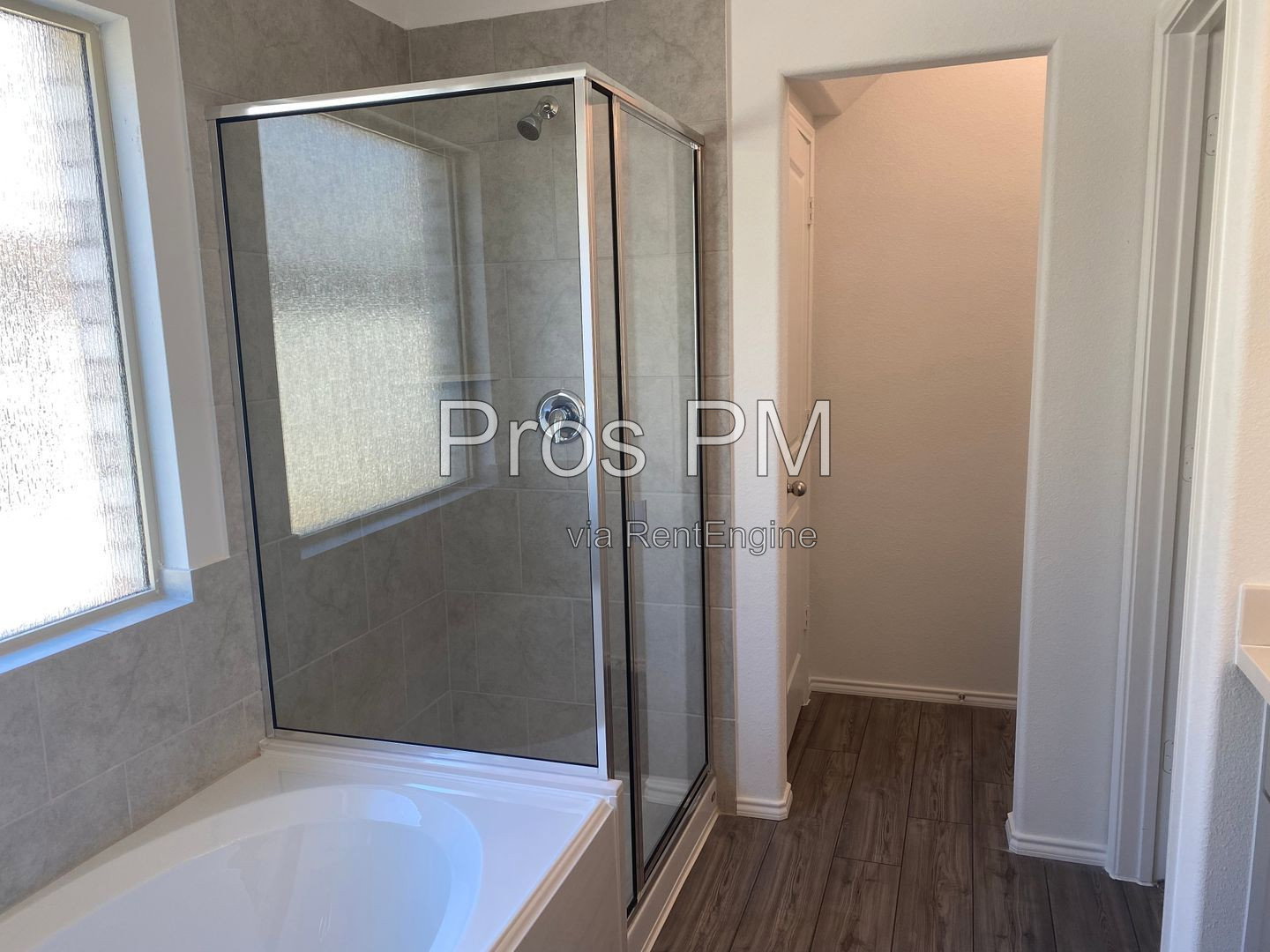 Gallery Image 16