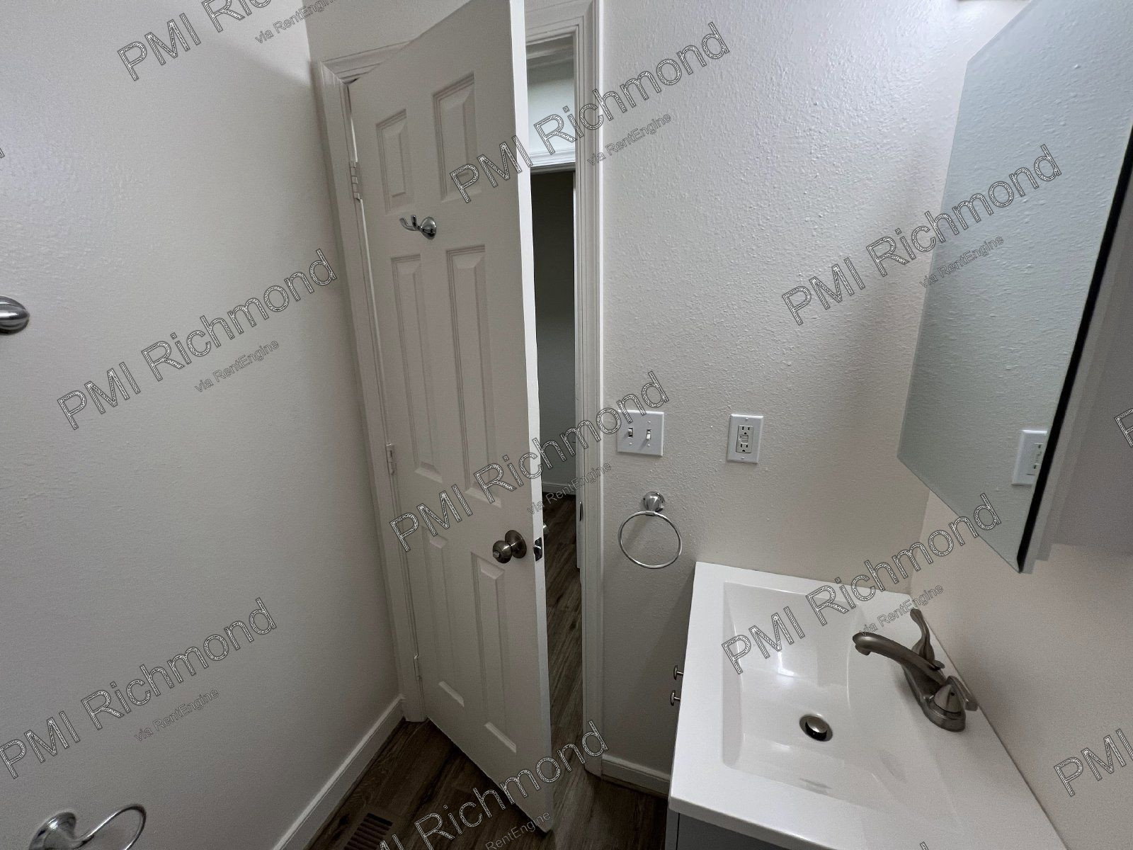 Gallery Image 30
