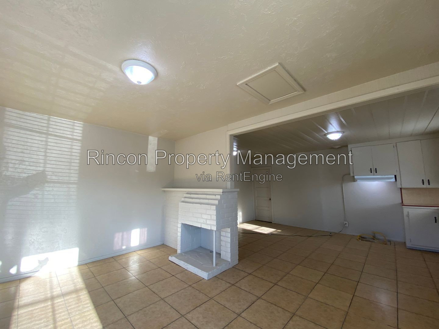 Gallery Image 0