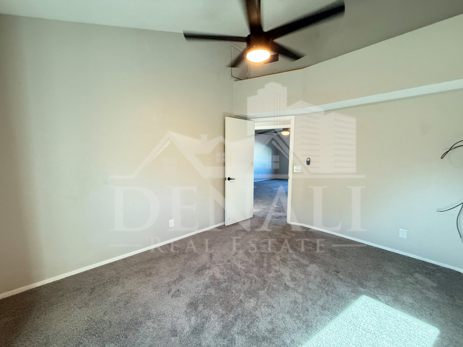 Gallery Image 18