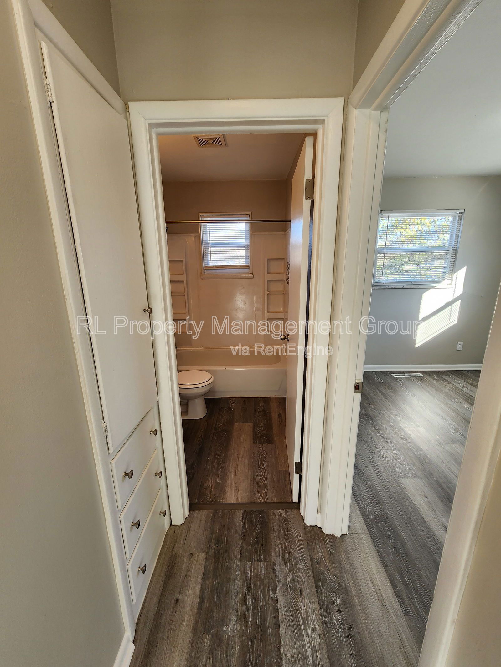 Gallery Image 15