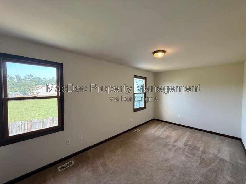 Gallery Image 19