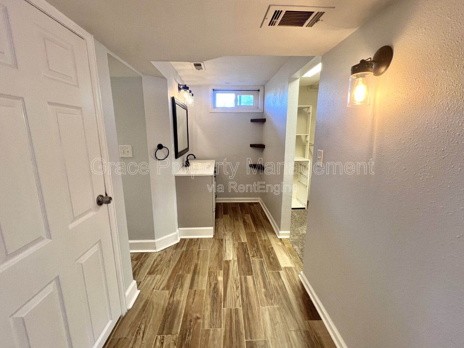 Gallery Image 18