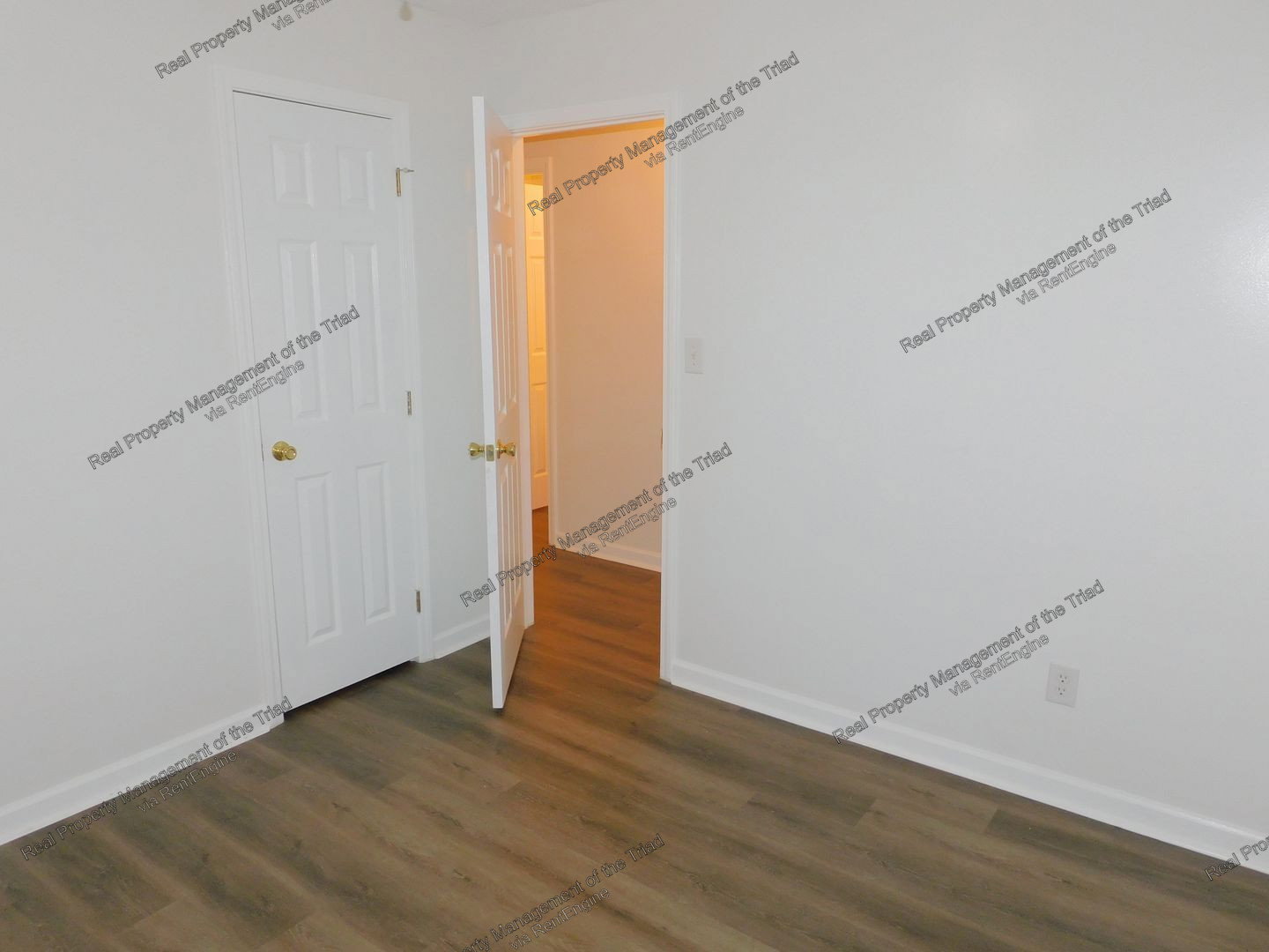 Gallery Image 16