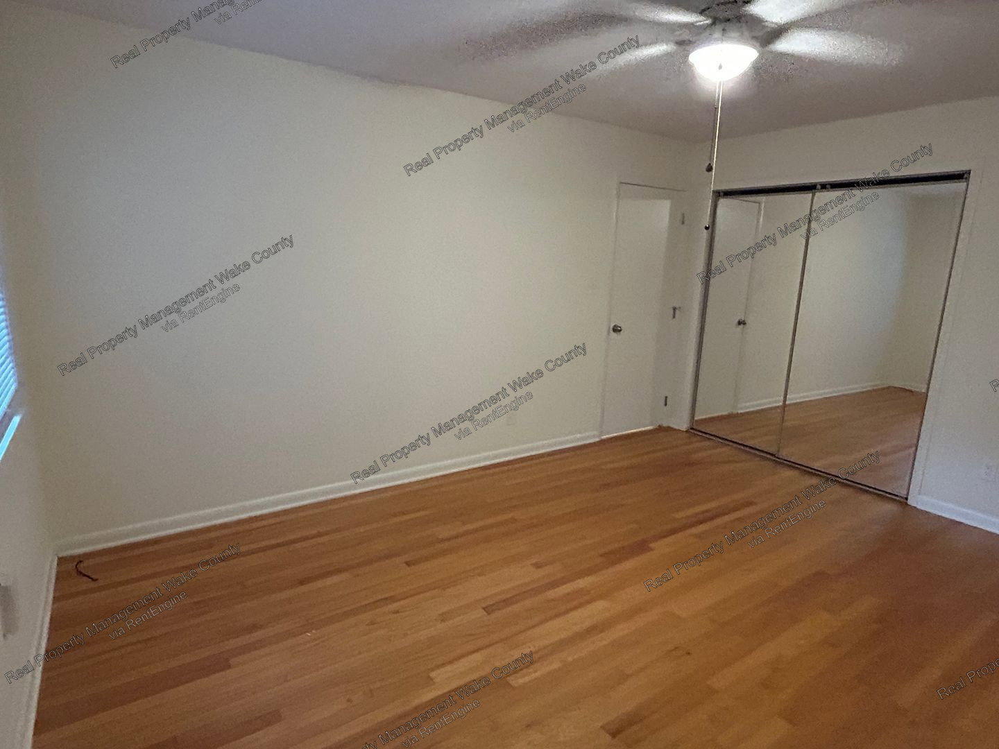 Gallery Image 32