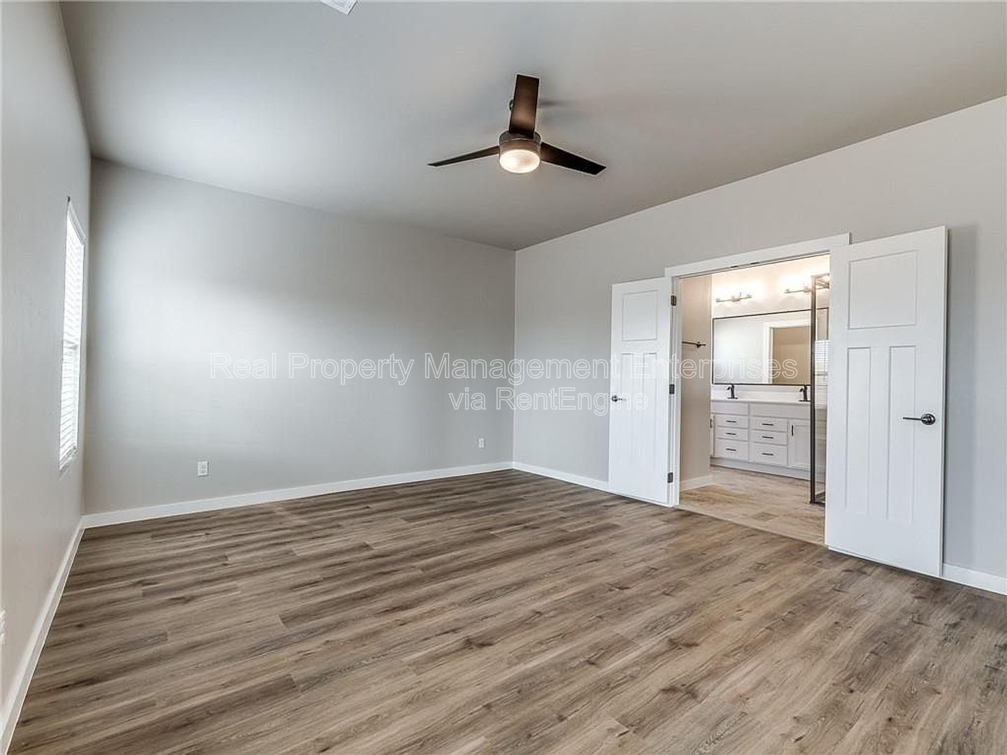 Gallery Image 16
