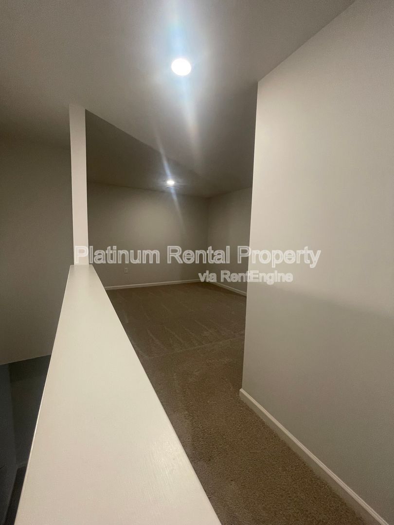 Gallery Image 63