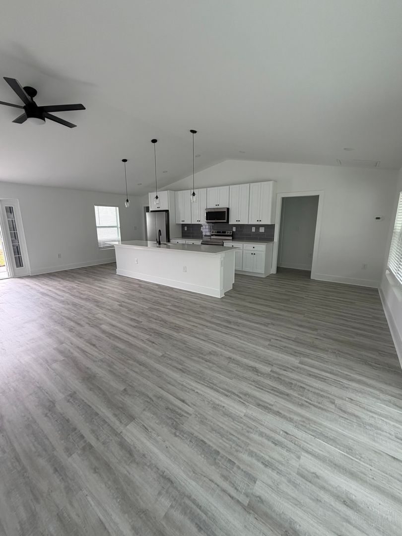 Gallery Image 15