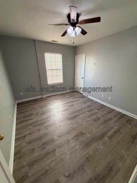Gallery Image 18