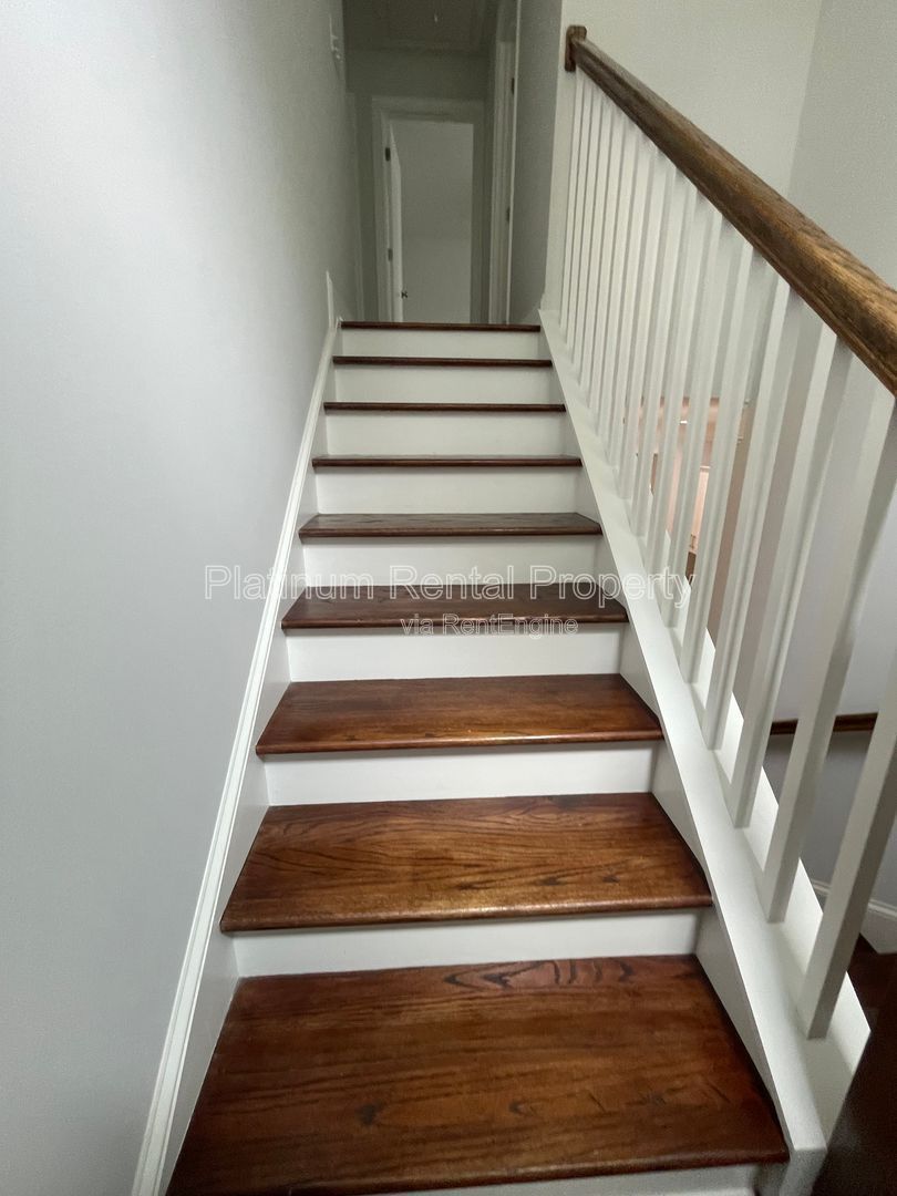 Gallery Image 18