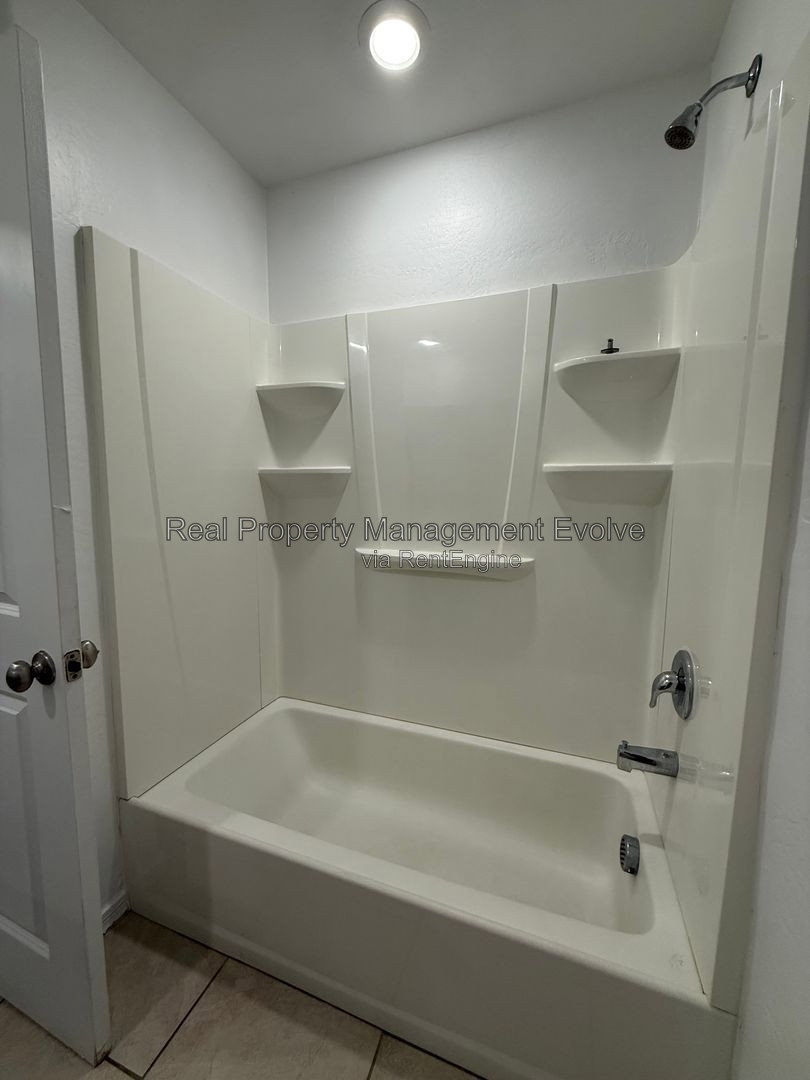 Gallery Image 19