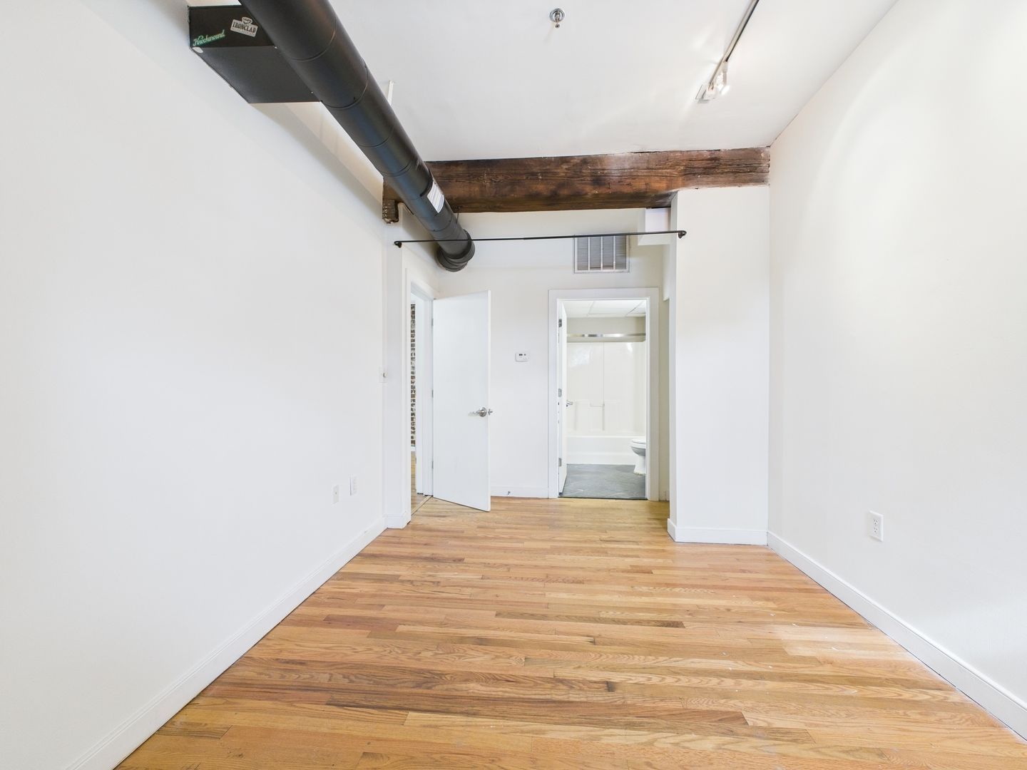 Gallery Image 19