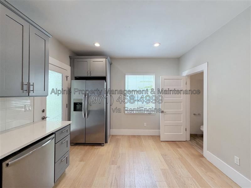 Gallery Image 16