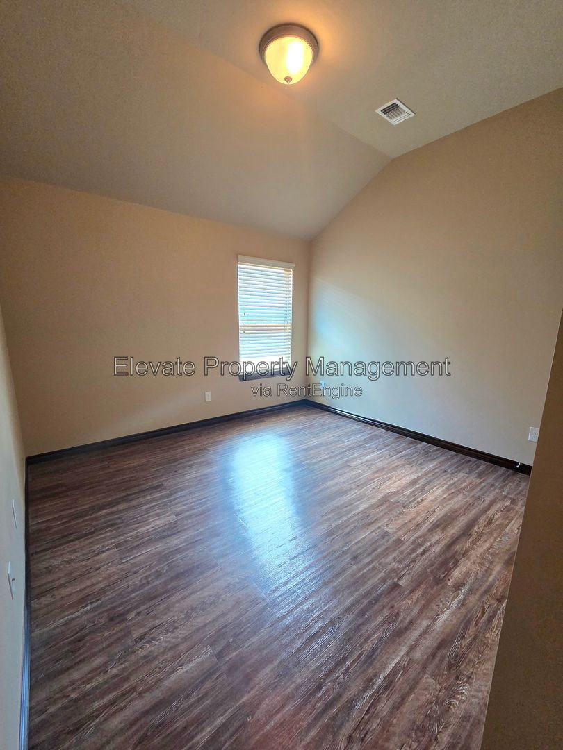 Gallery Image 13