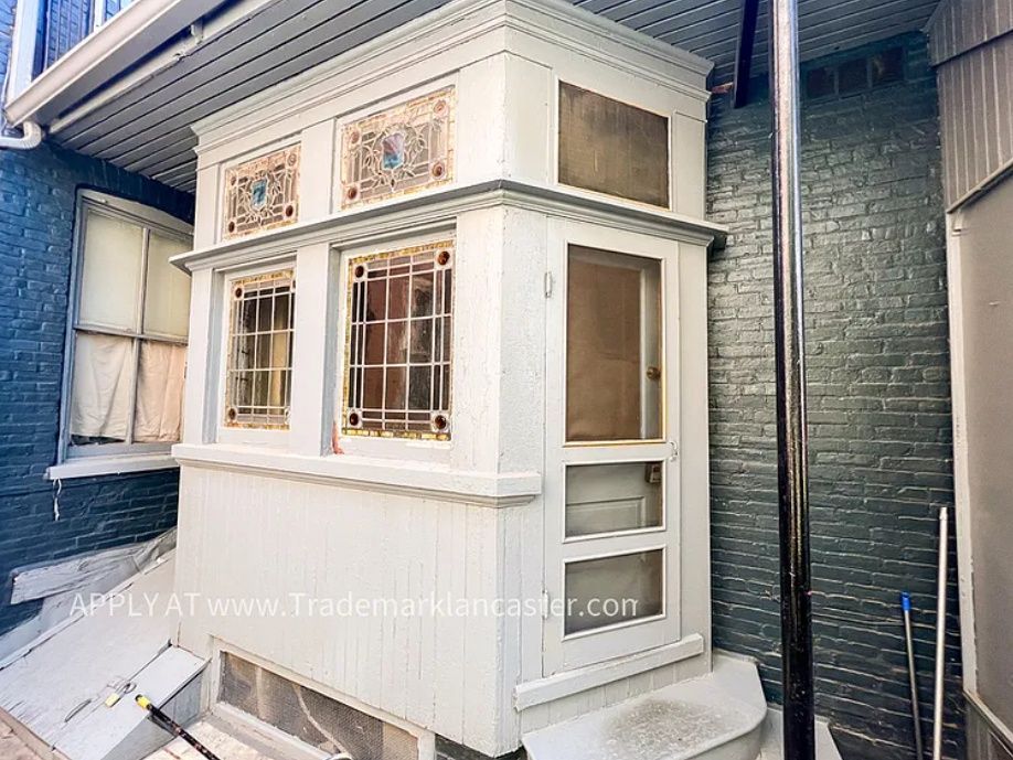 Gallery Image 0