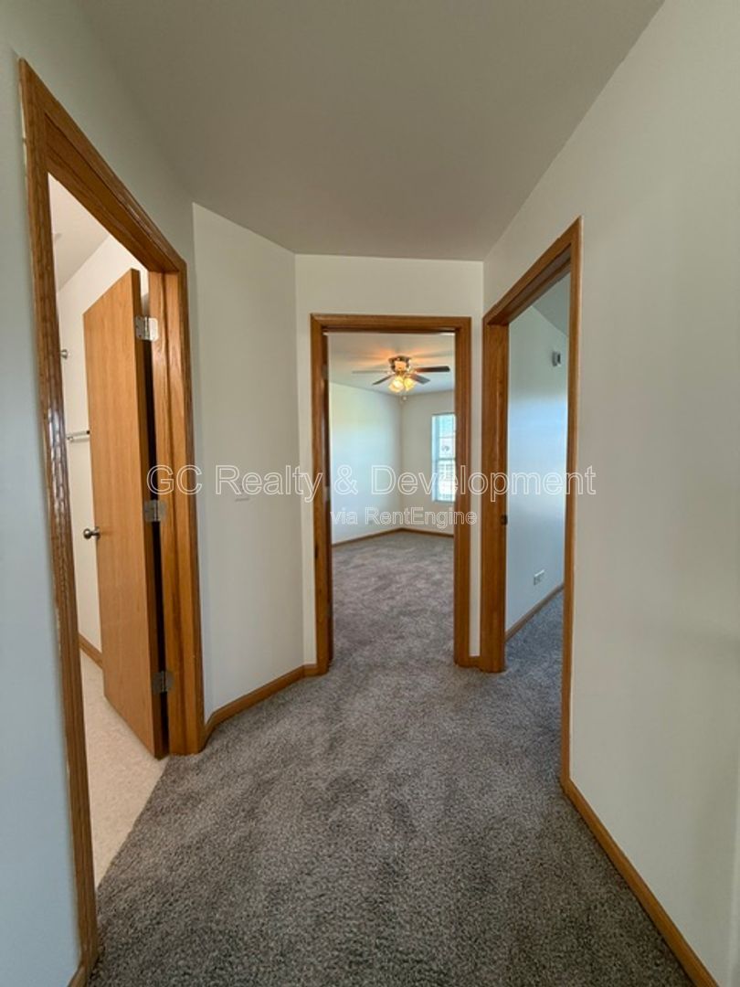Gallery Image 16