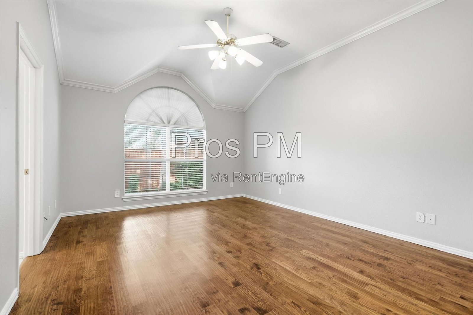 Gallery Image 19