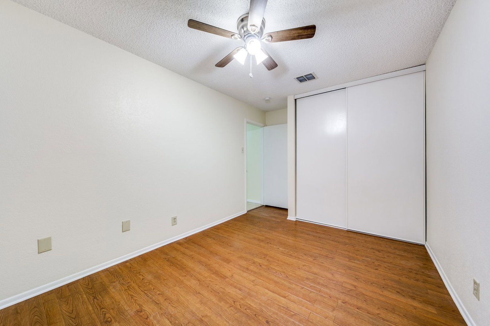 Gallery Image 19
