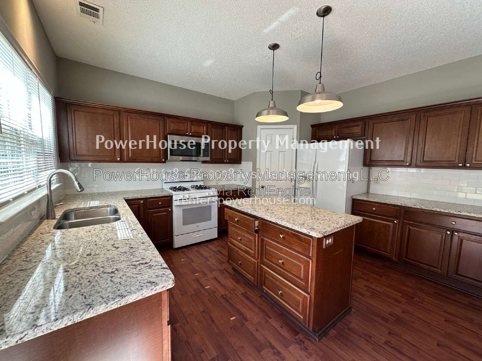 Gallery Image 15