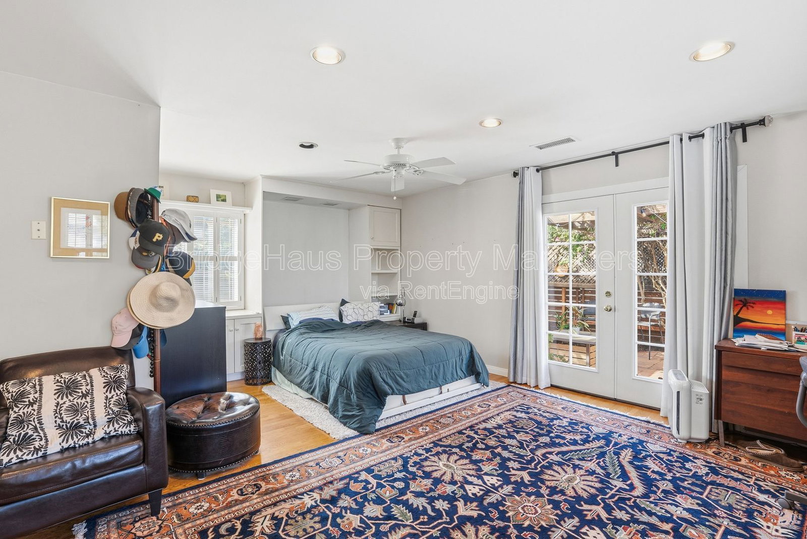Gallery Image 19
