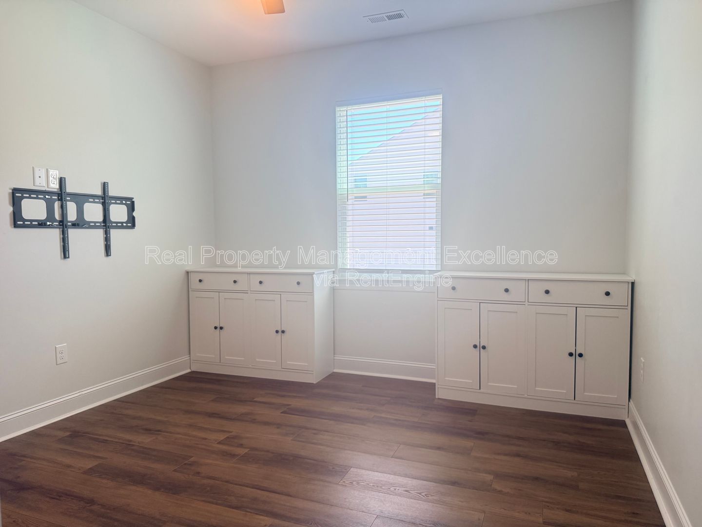Gallery Image 25