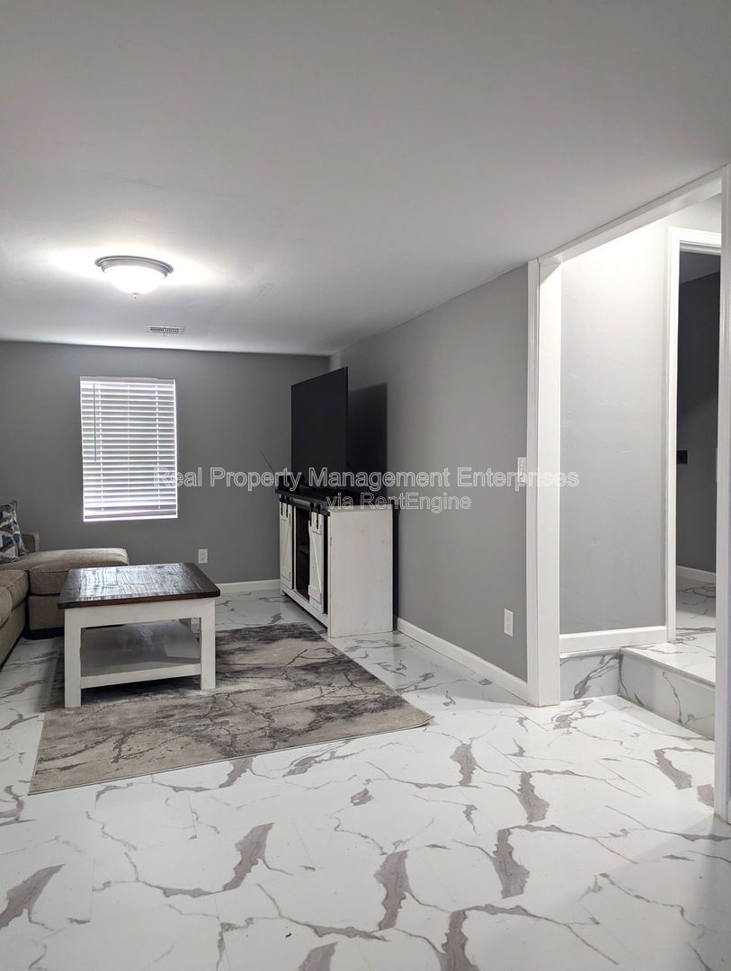 Gallery Image 17