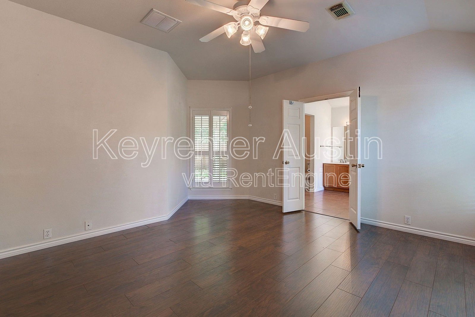 Gallery Image 16