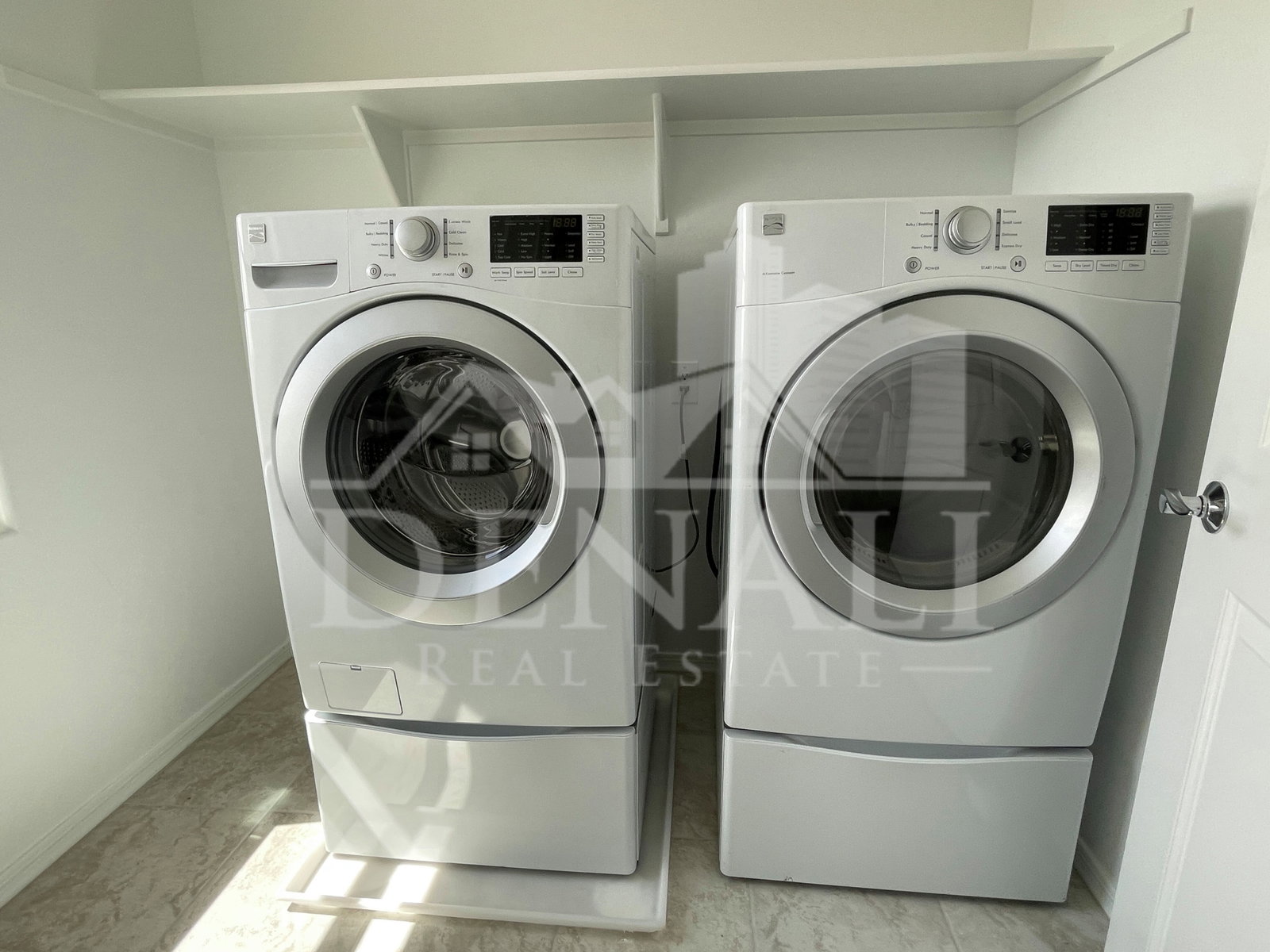 Gallery Image 17