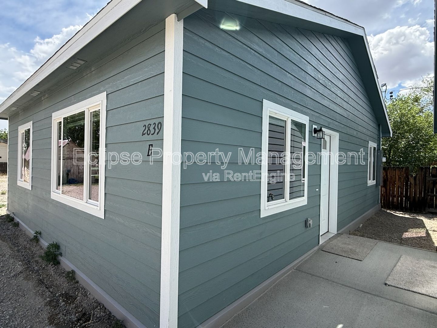 Gallery Image 0