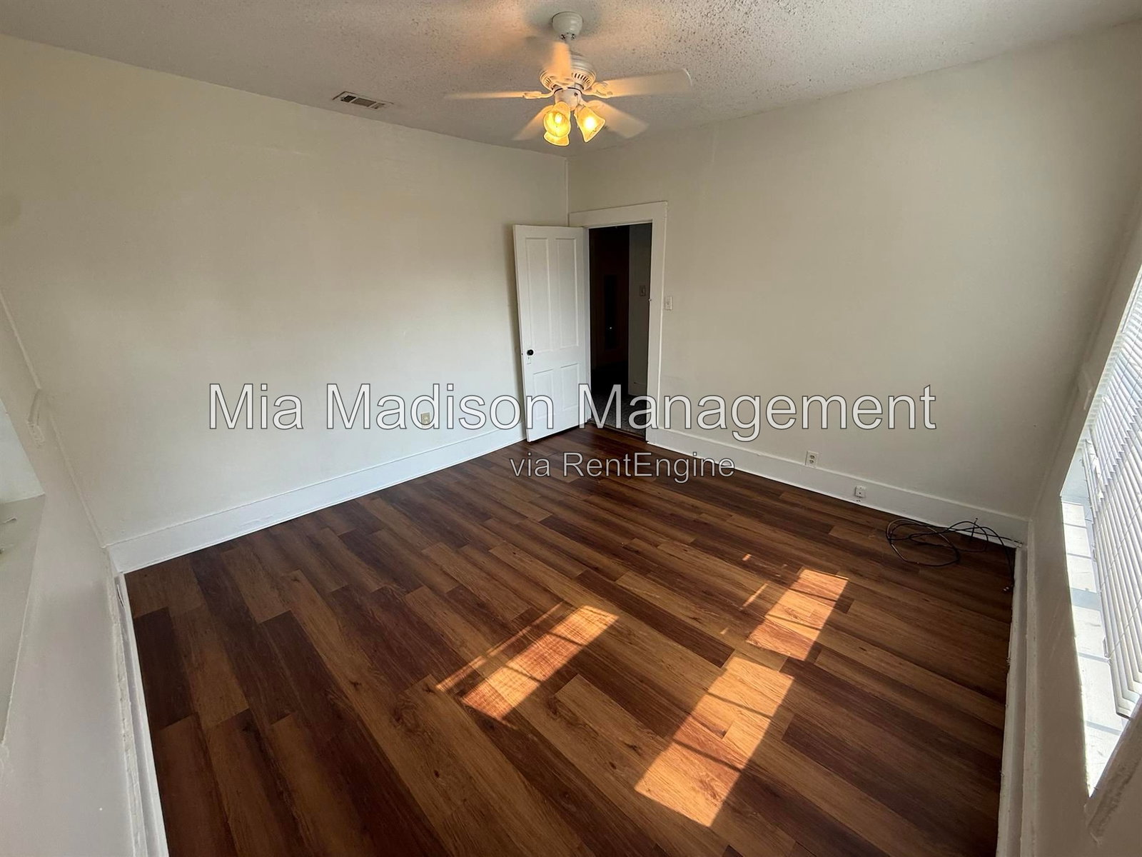 Gallery Image 28