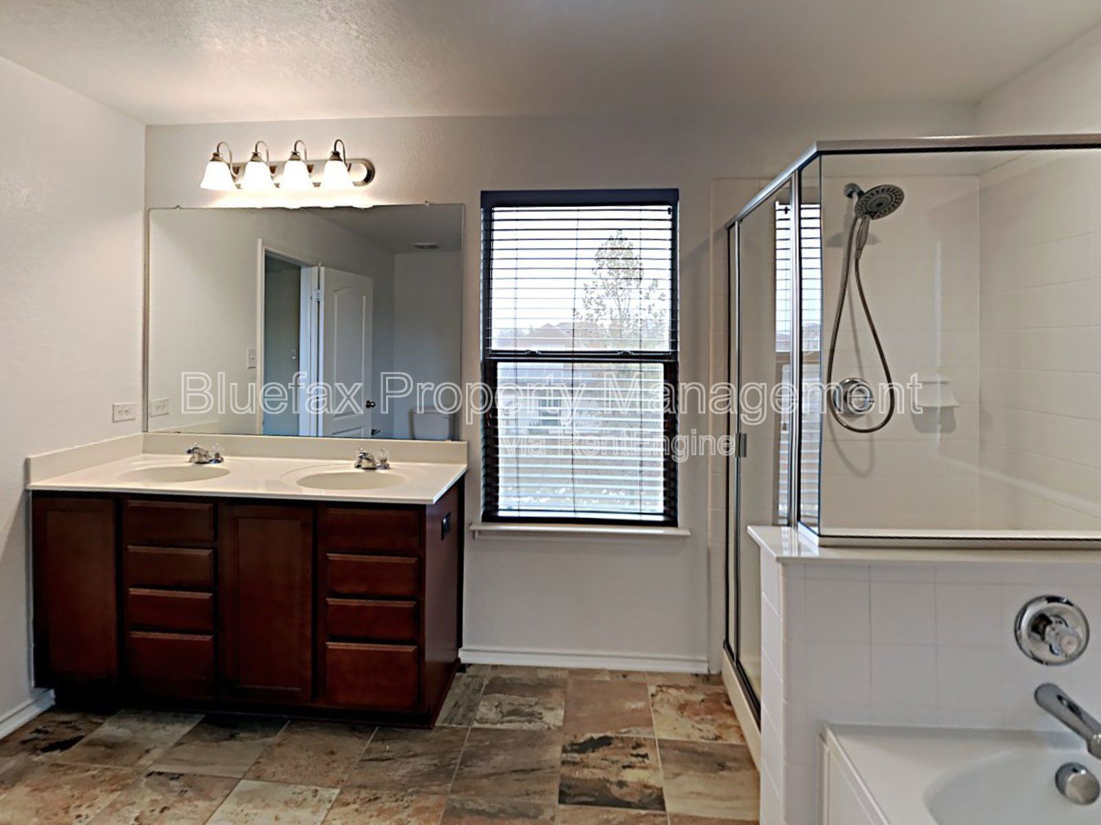 Gallery Image 33