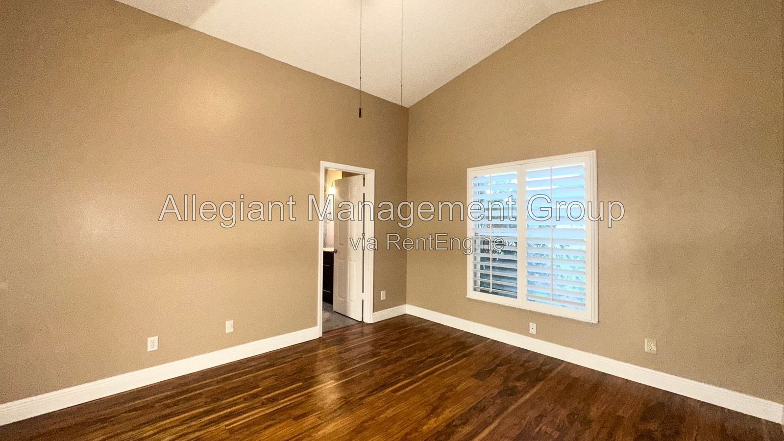 Gallery Image 18