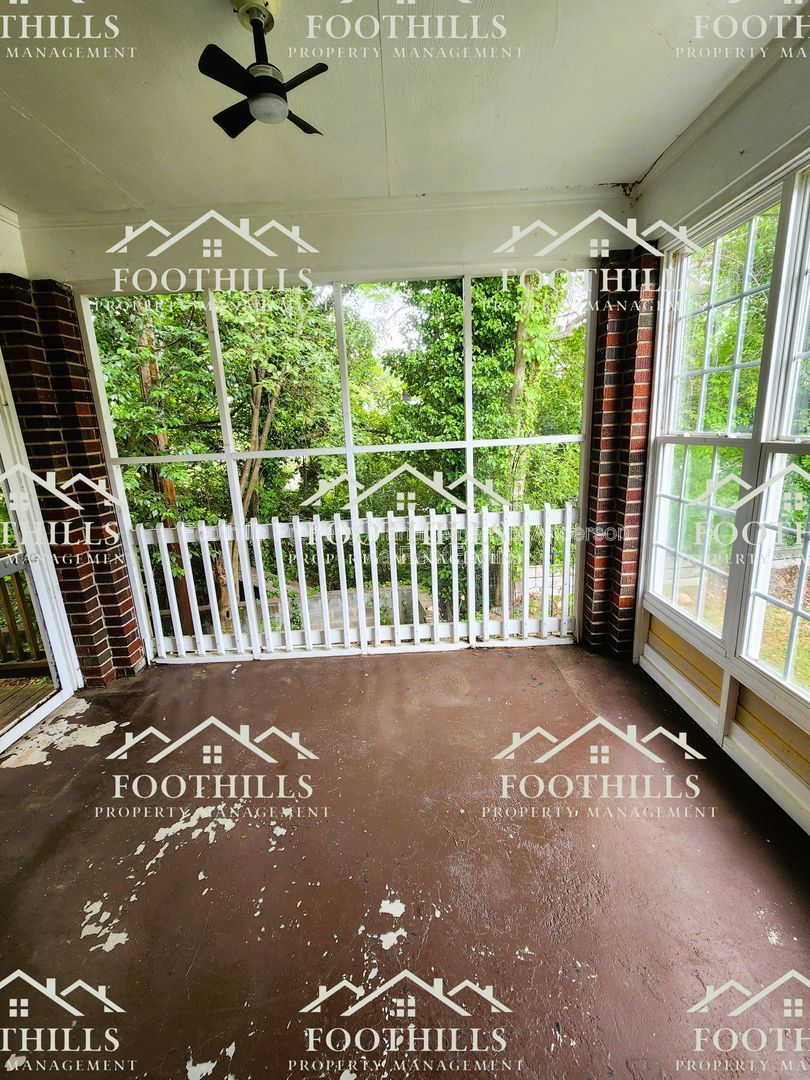 Gallery Image 21