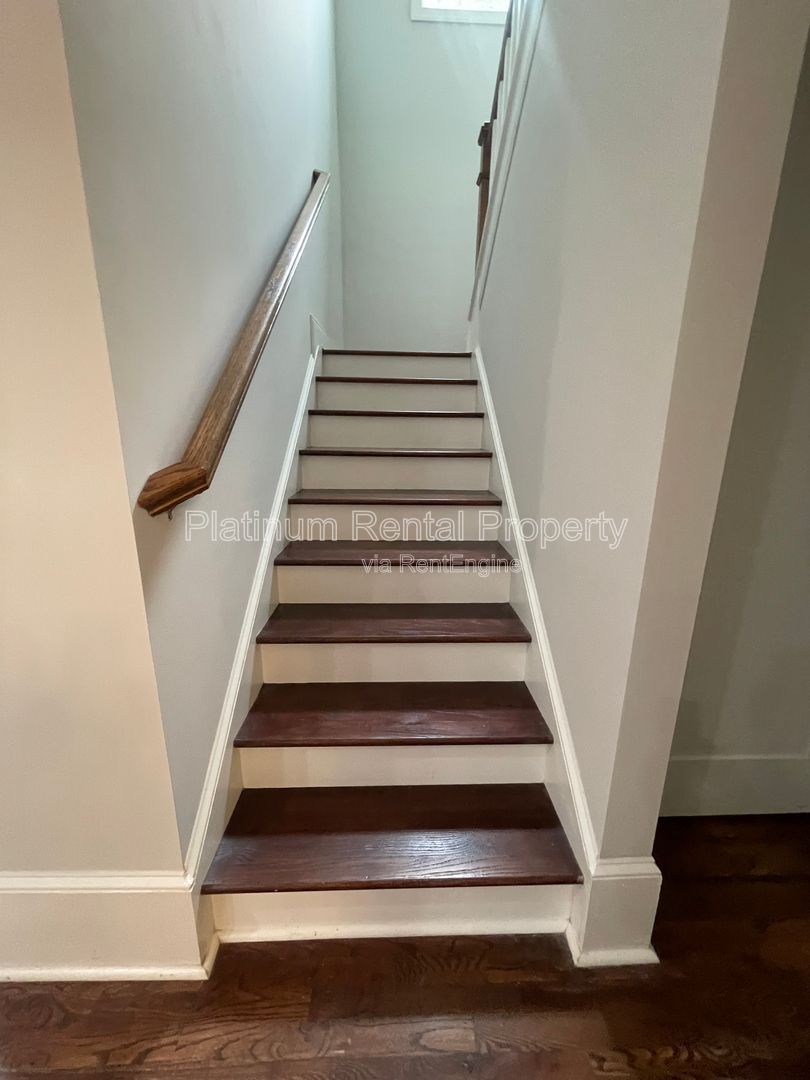 Gallery Image 19