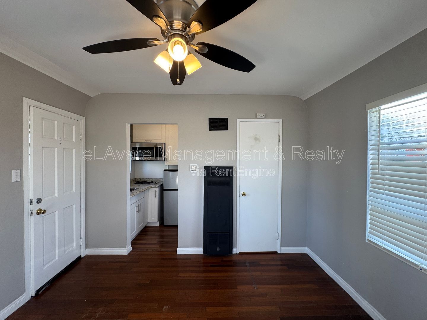 Gallery Image 0
