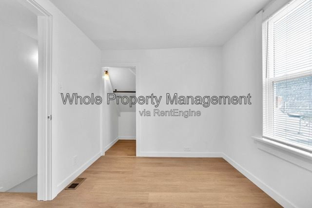 Gallery Image 16