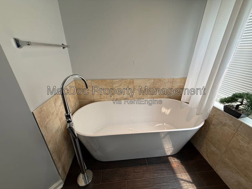 Gallery Image 52