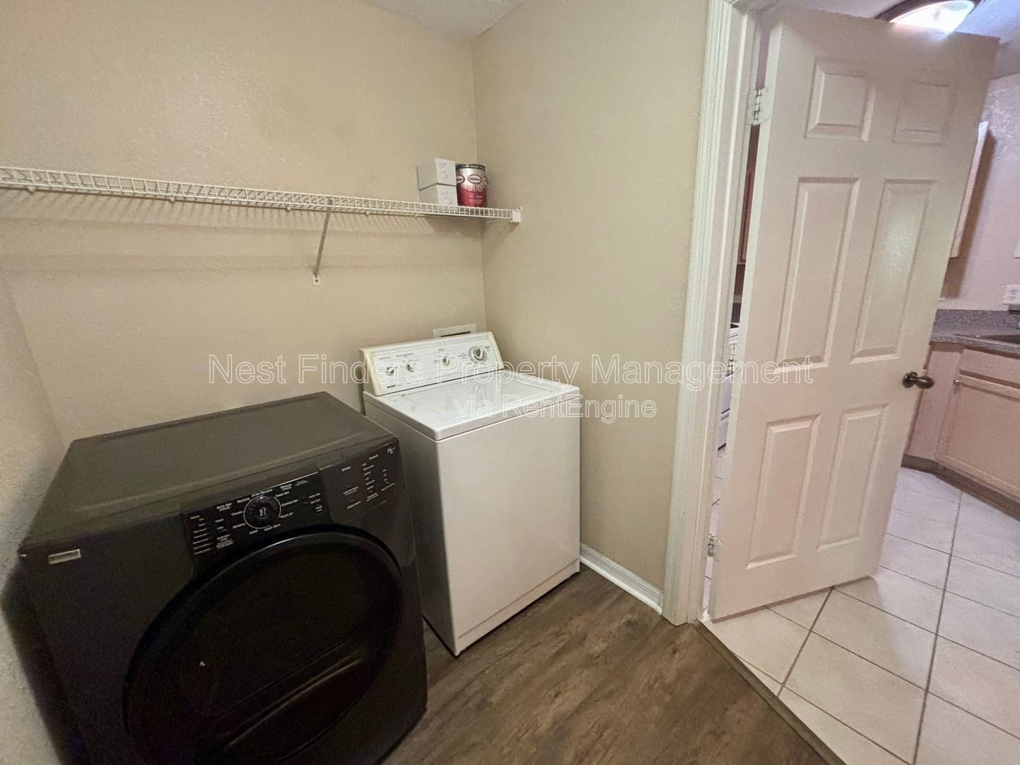 Gallery Image 17