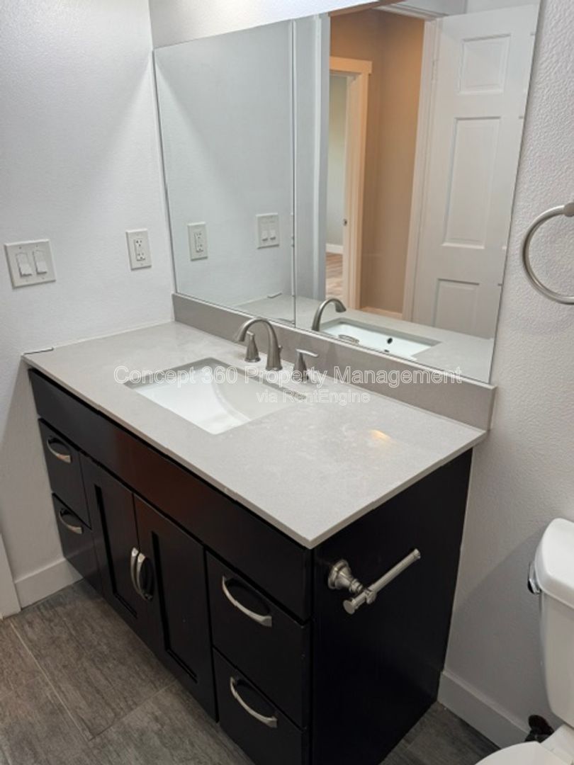 Gallery Image 18